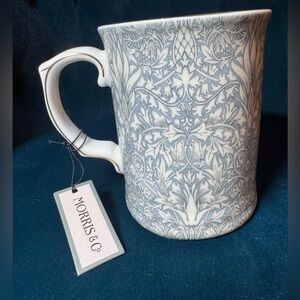 Morris & Co. Fine China Mug Light Cornflower Blue Floral Pattern William Morris